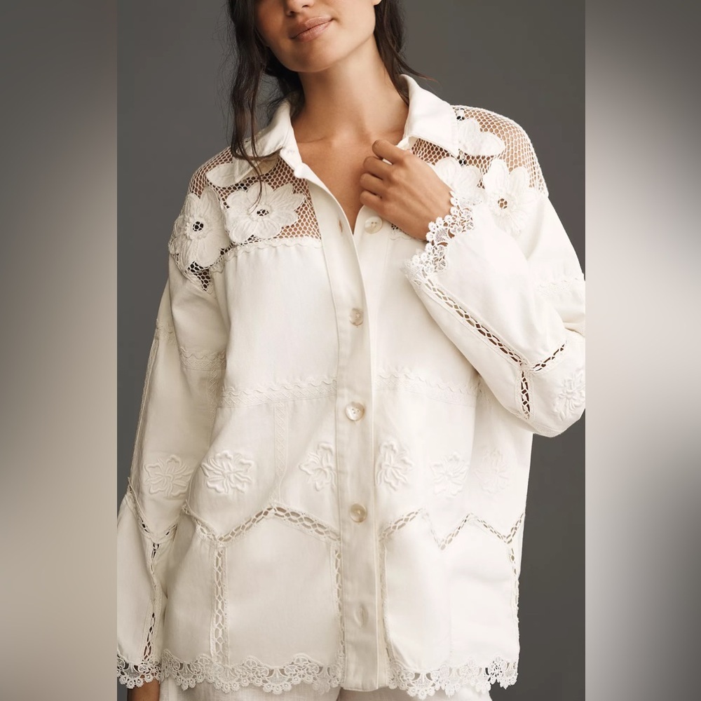NWT! Anthropologie White Crochet Scallop-Hem Shirt Jacket - Size Small 🛼